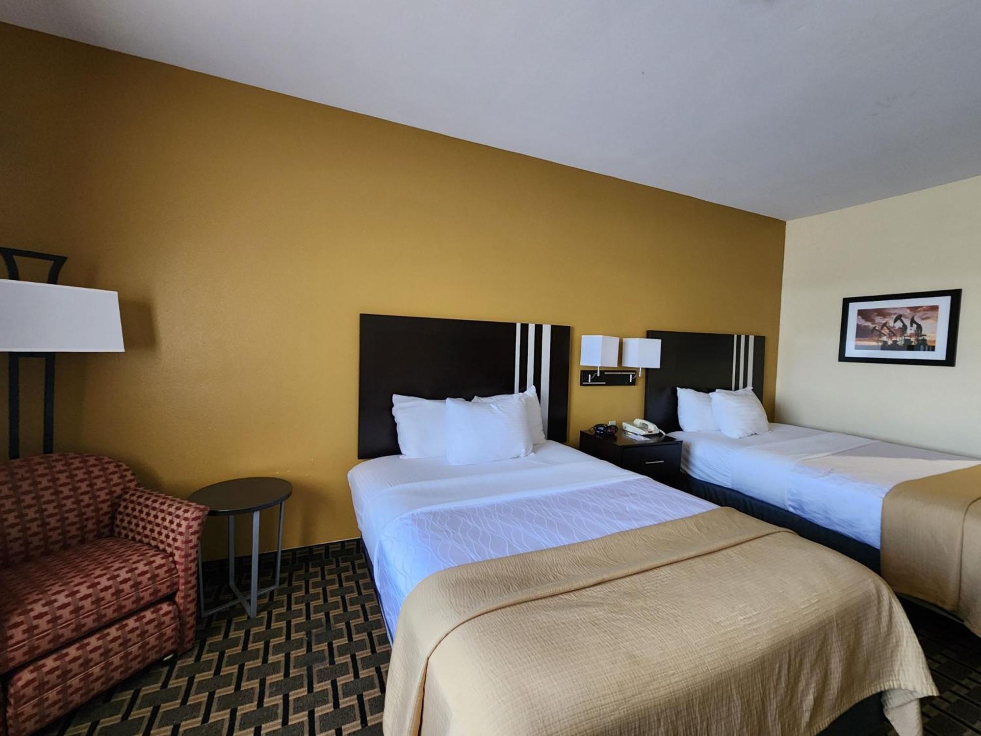 Days Inn & Suites By Wyndham Sam Houston Tollway Jersey Village Exterior photo